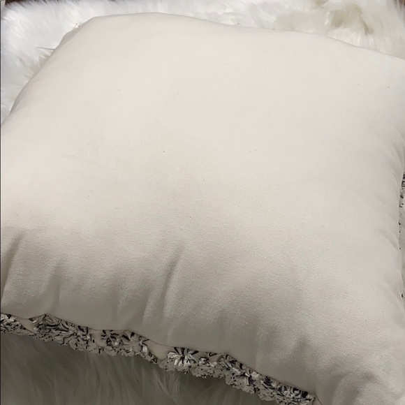 - Whim by Martha Stewart Collection 100% pil… - Picture 7 of 7